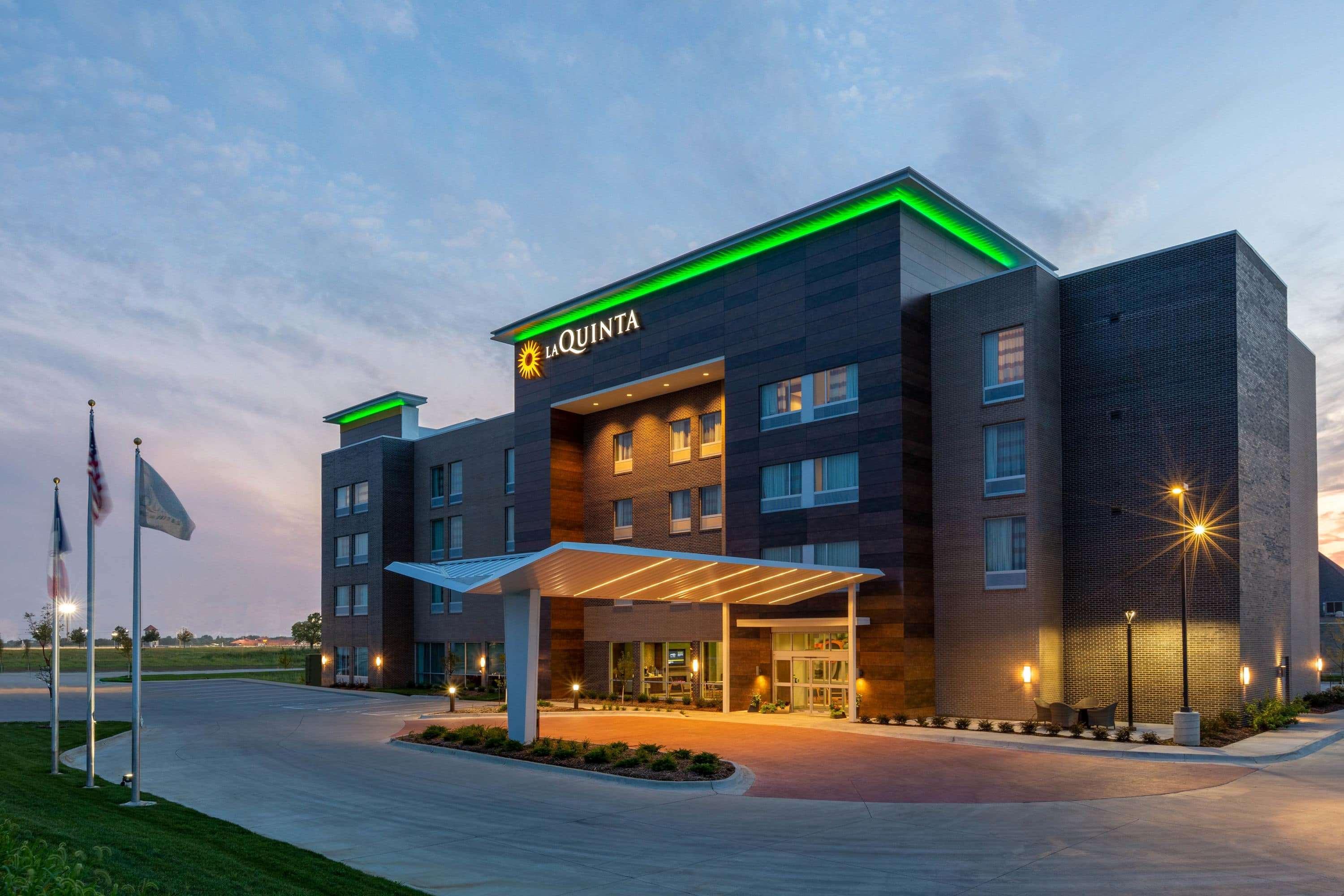 La Quinta By Wyndham Altoona Des Moines Hotel Ngoại thất bức ảnh