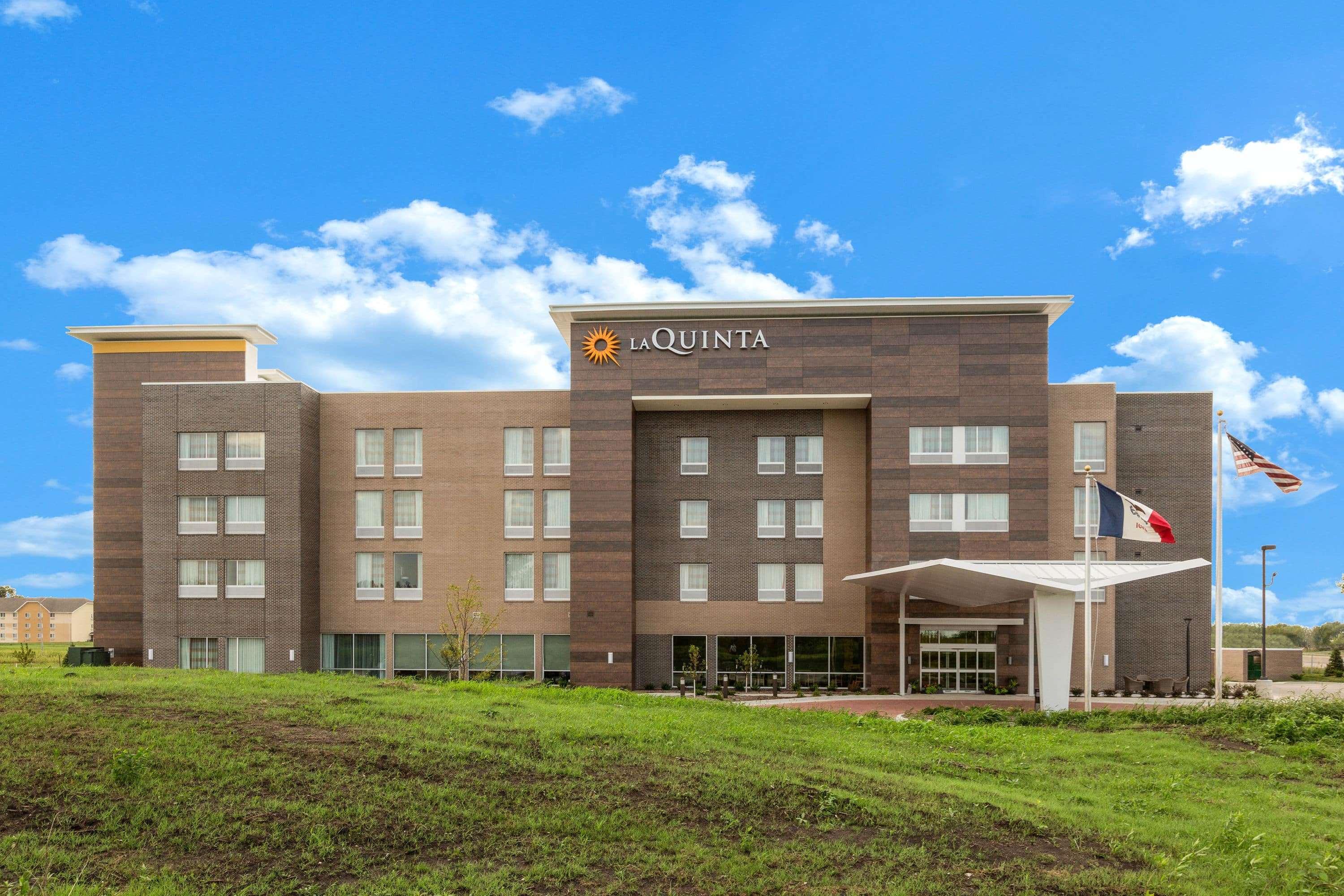 La Quinta By Wyndham Altoona Des Moines Hotel Ngoại thất bức ảnh